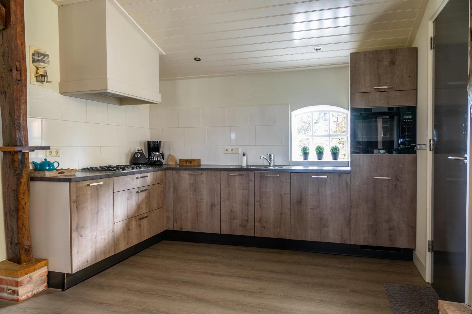 Erve Fakkert Bed & Breakfast Rossum  Exterior photo